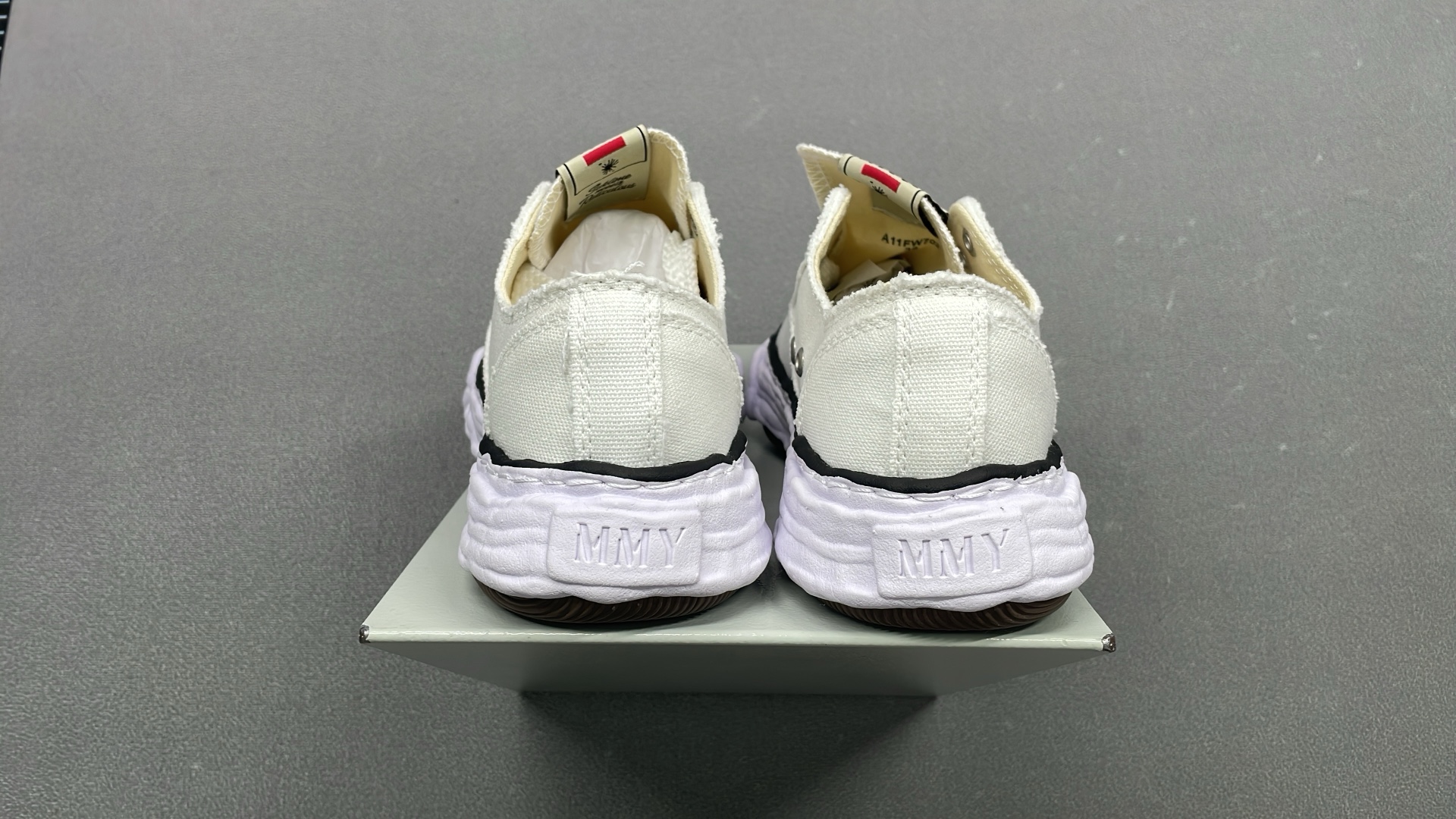 Shoes — H-0053 5