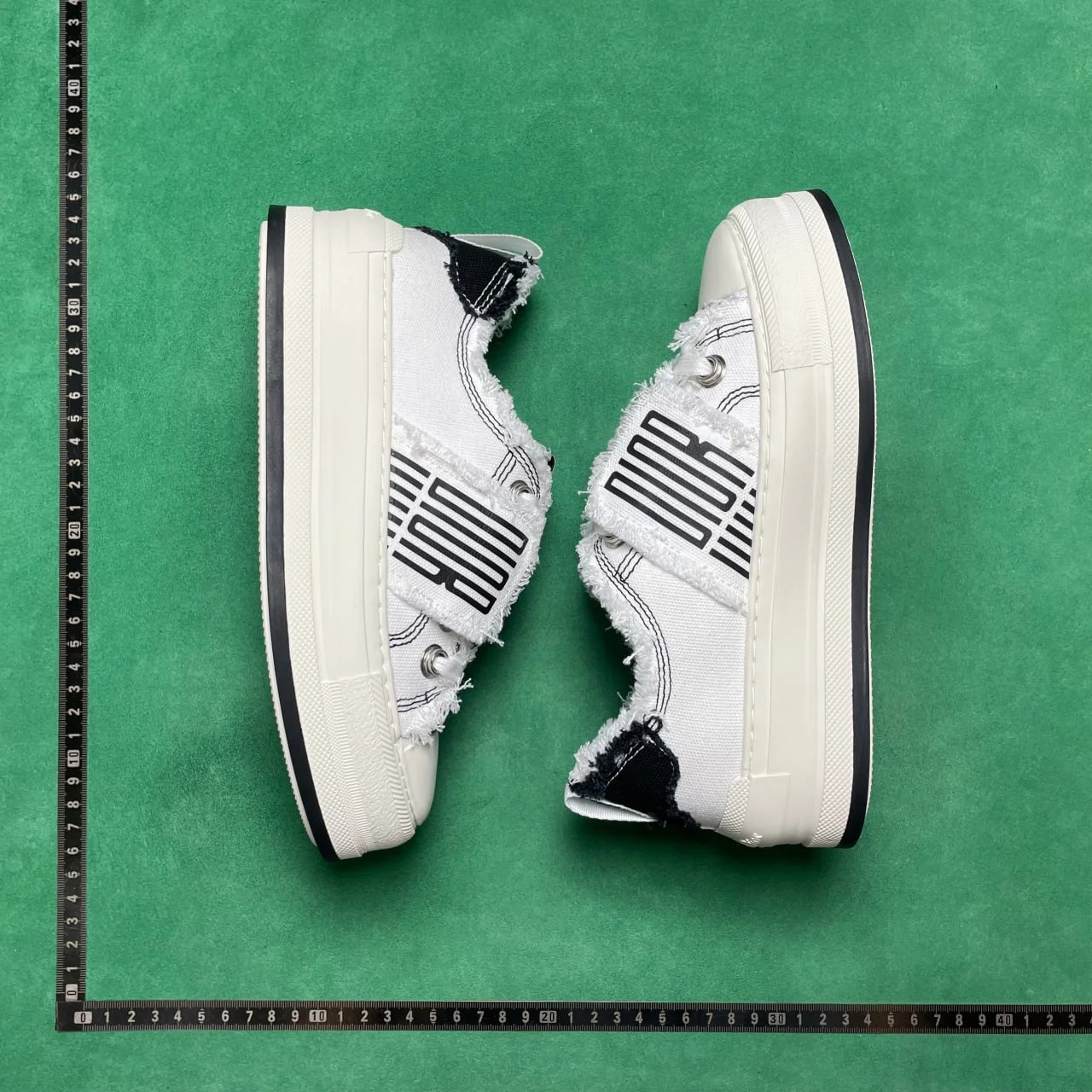 Embroidered Shoes Selection — LQH09-D / oblique 4