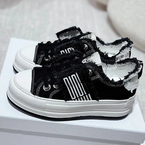 Embroidered Shoes Selection — LQH09-D / oblique