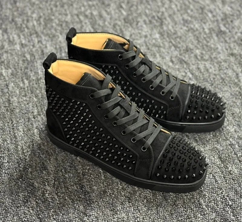 Shoes — Item 6525