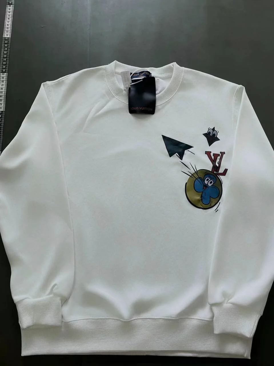 Sweatshirt — #6601 3