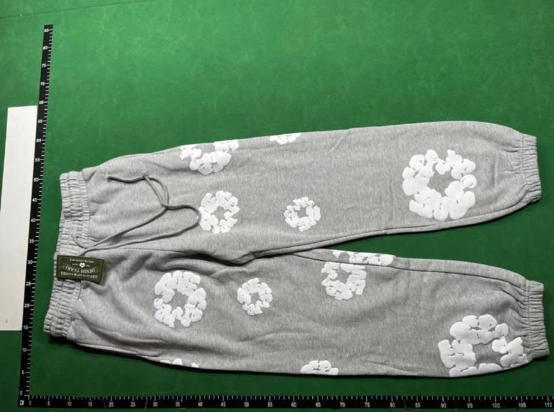 Hoodie — #6616 6
