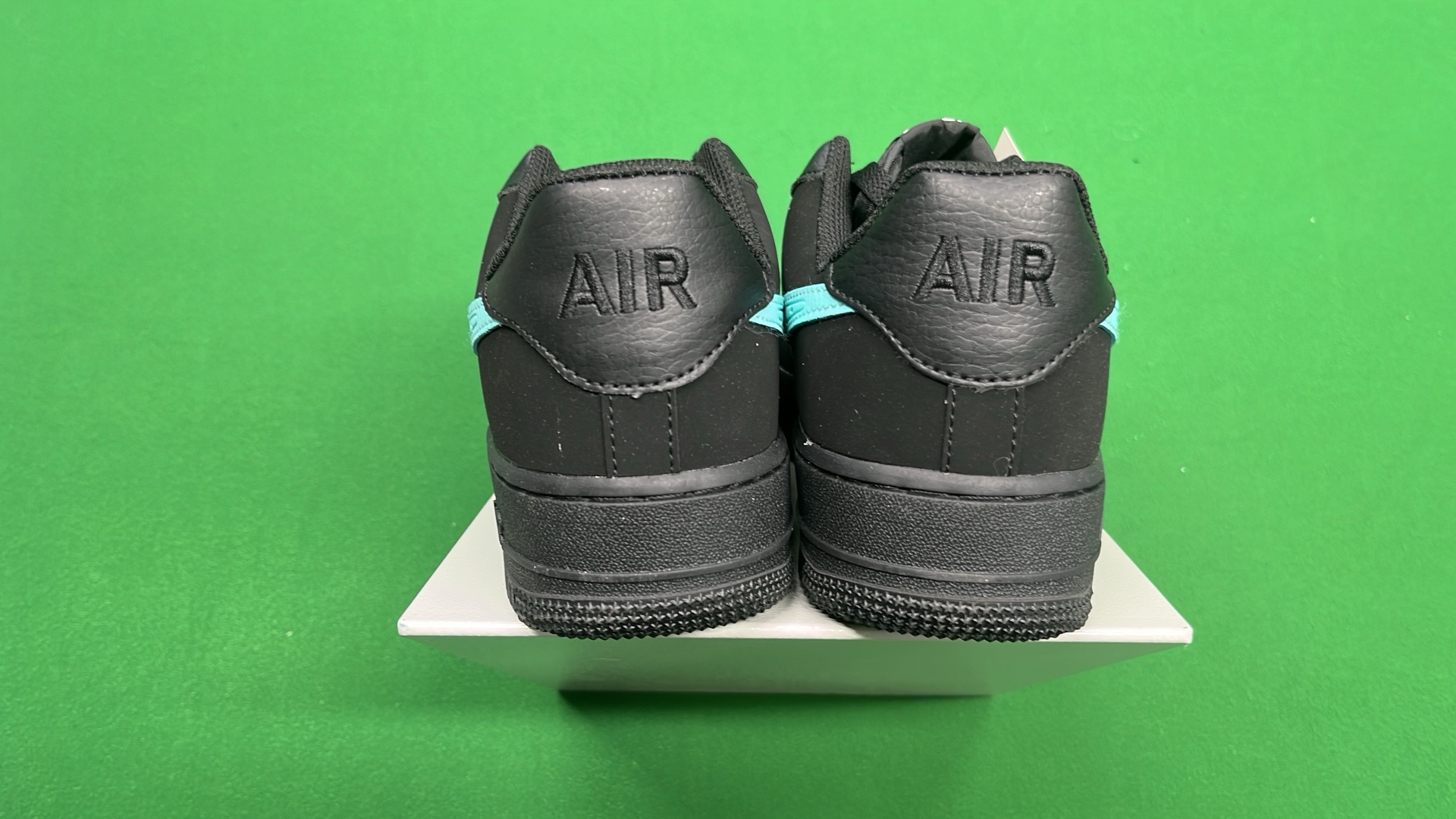 T1 1 — Shoes 5