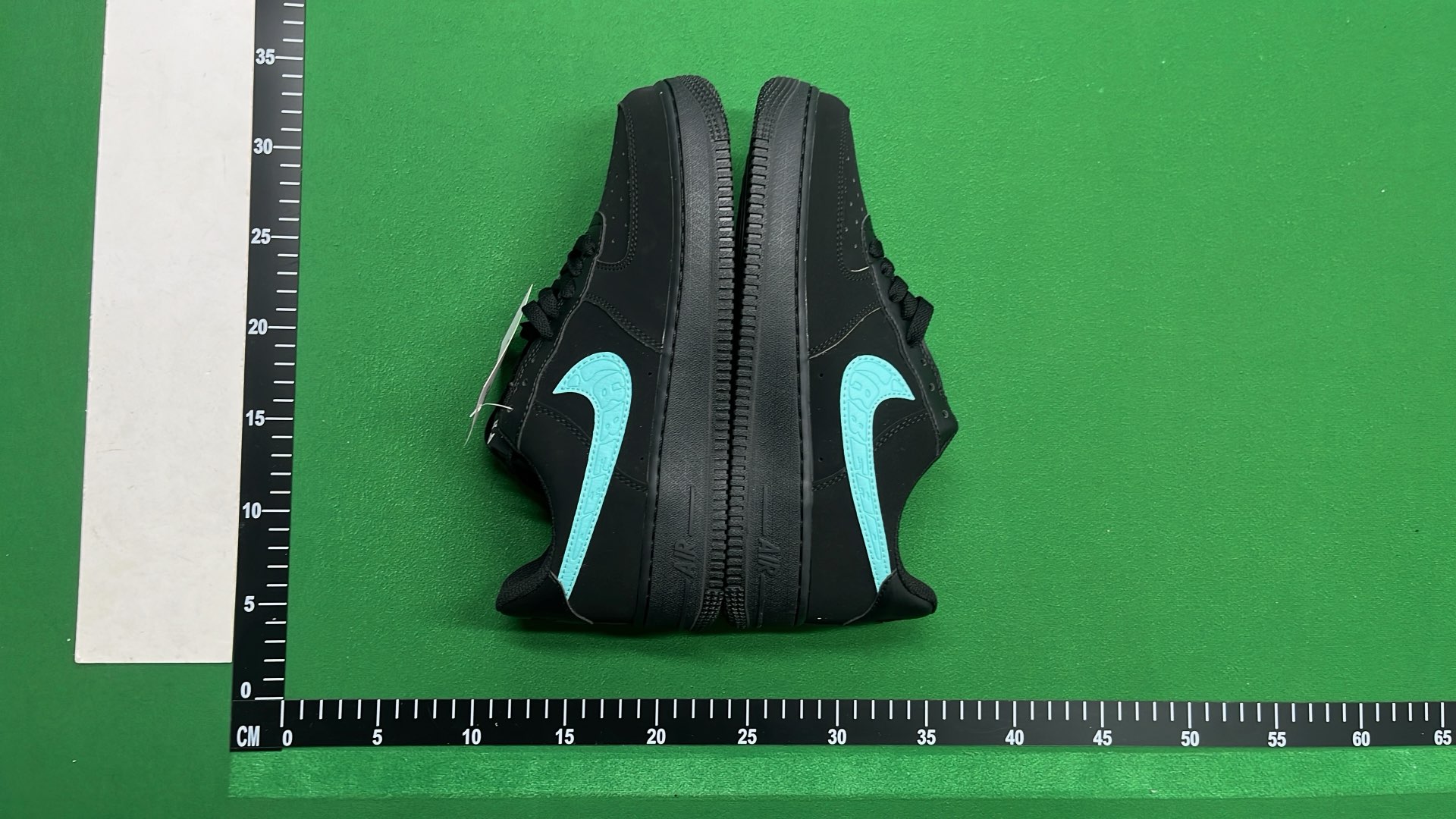 T1 1 — Shoes 7