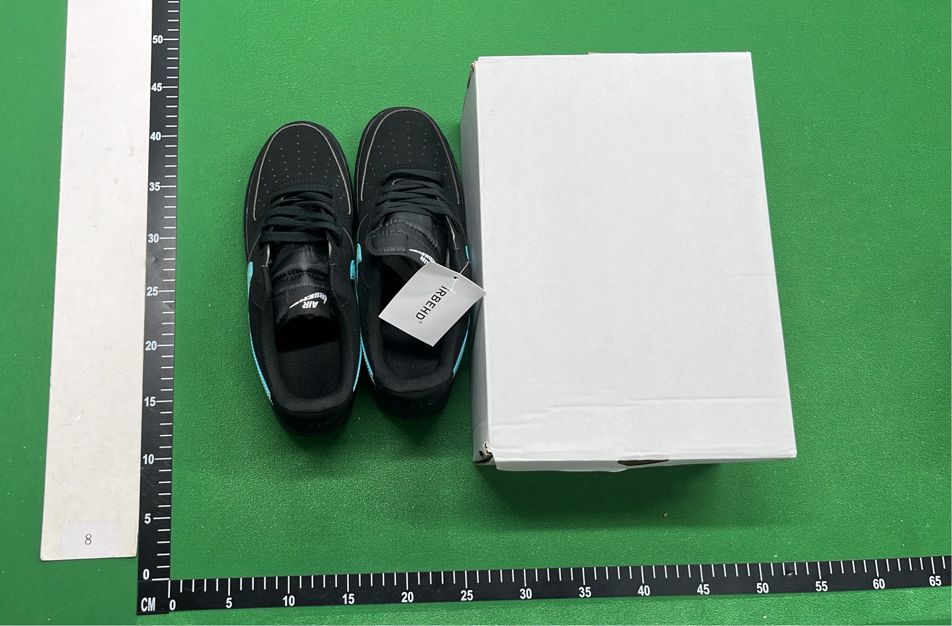 T1 1 — Shoes 9