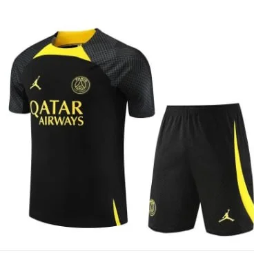 Paris Short-Sleeve Top training 5
