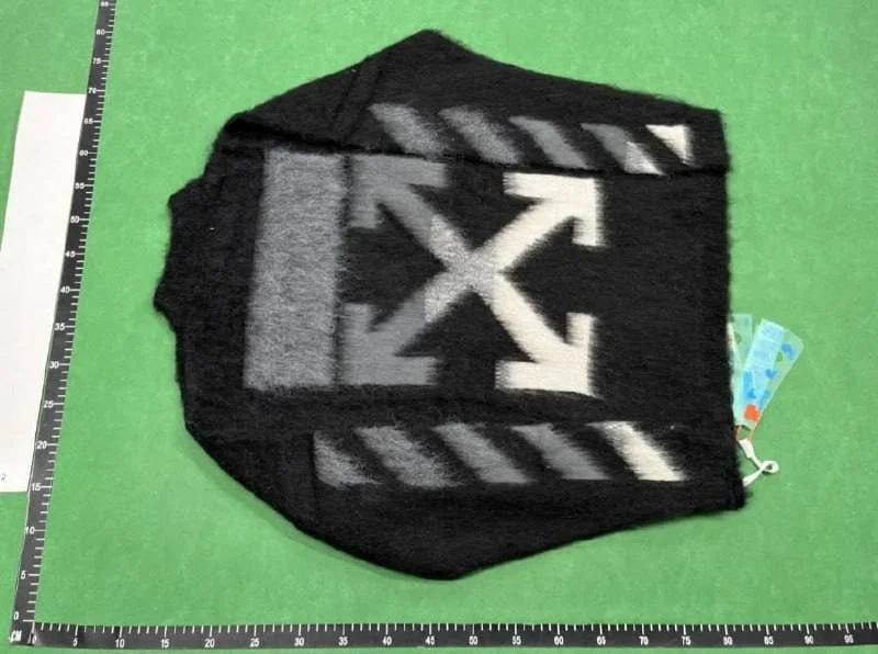 Knitwear — L-001 — #6641 4