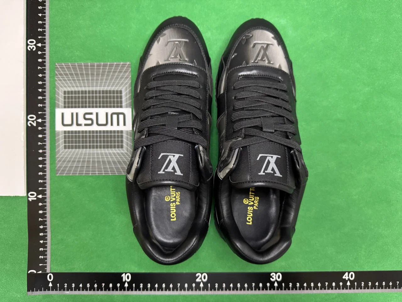 Sneakers — YQ09 4