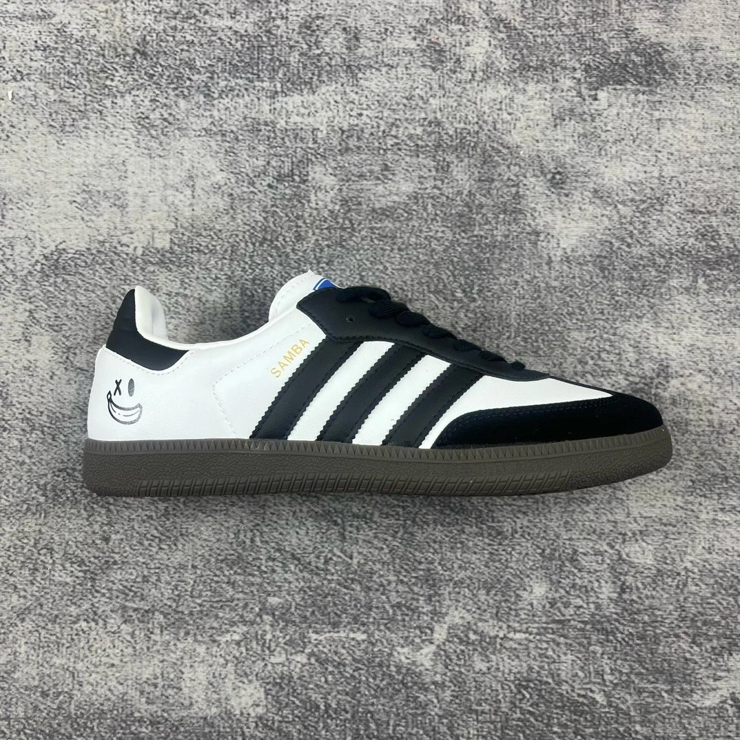 Retro Shoes — #6657
