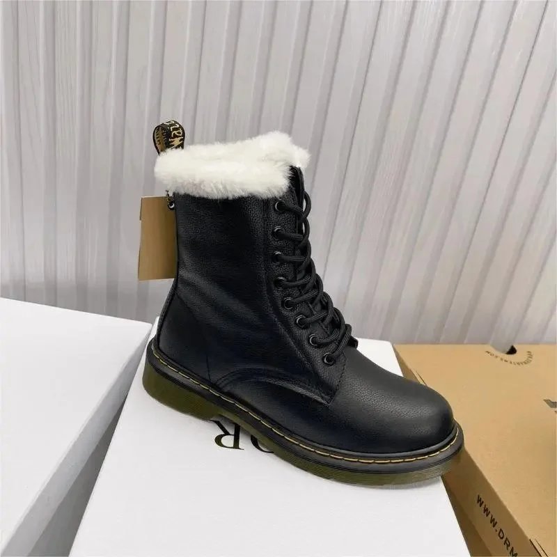 Shoes — Item 6675