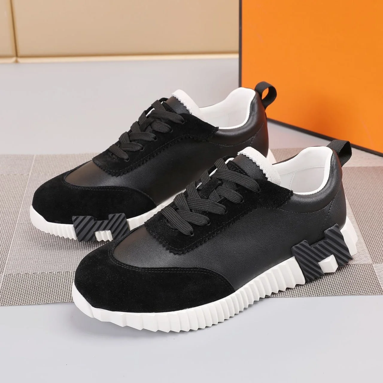 LL55-2025 Casual sports shoes 3