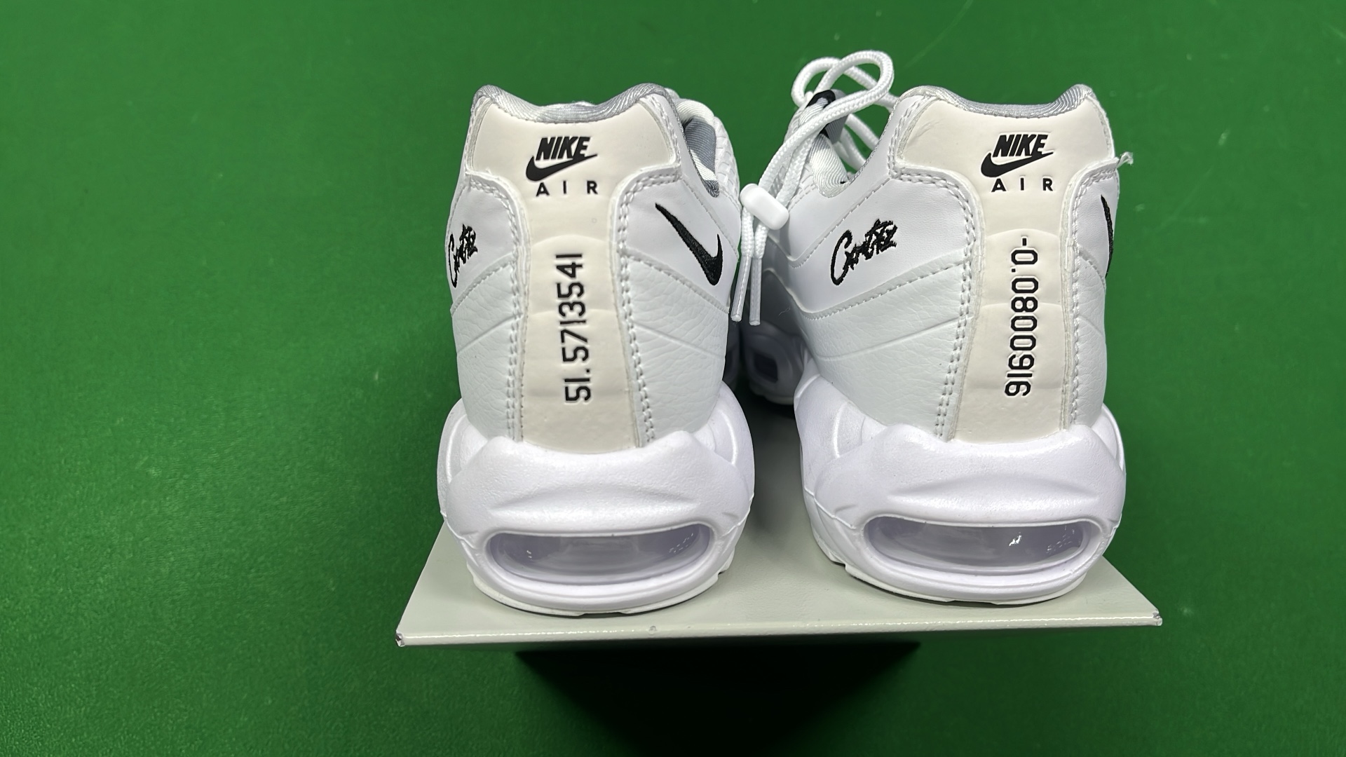 Sneakers — SXDA 11
