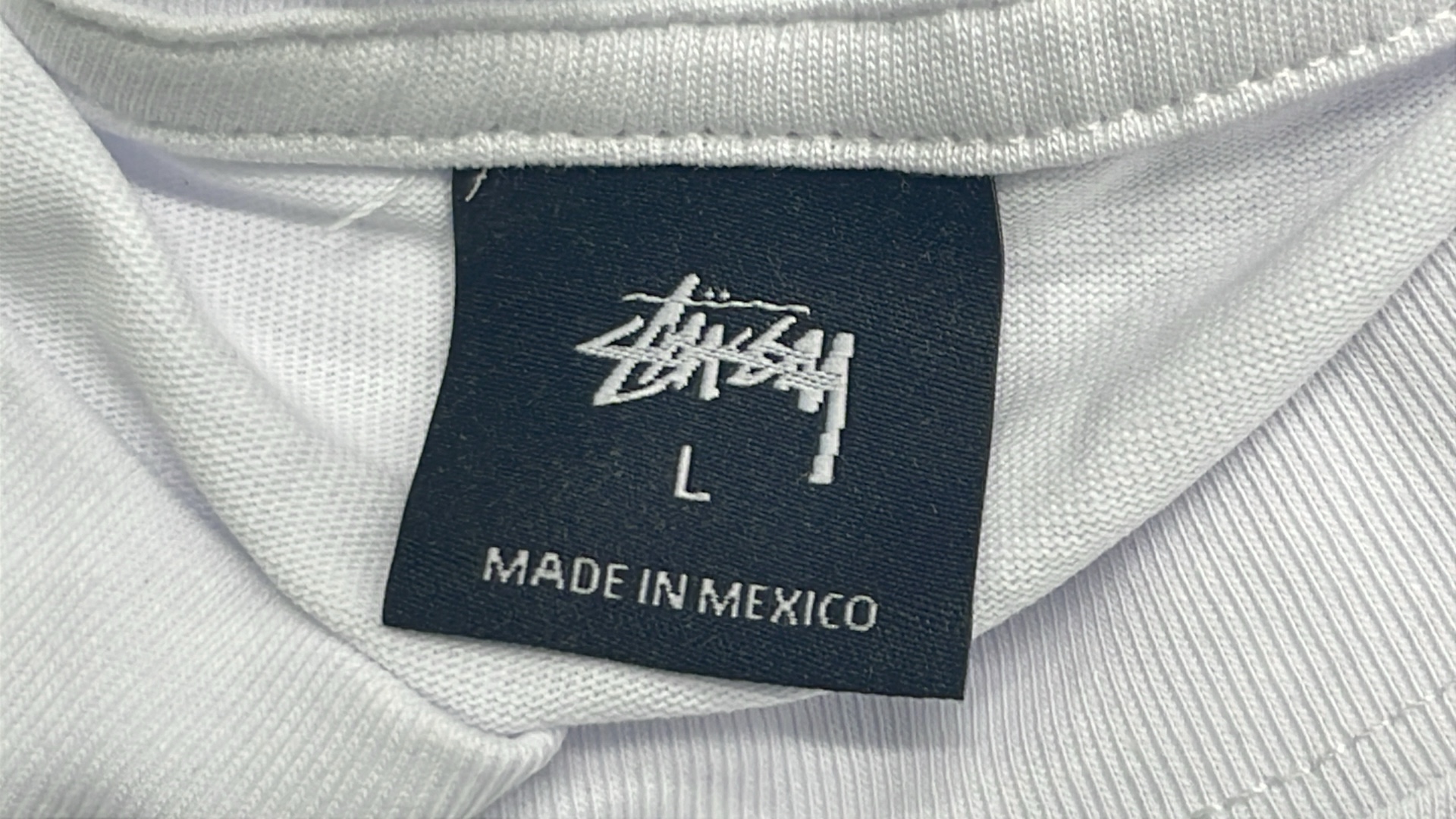 T-Shirt — stu*ssyT 11