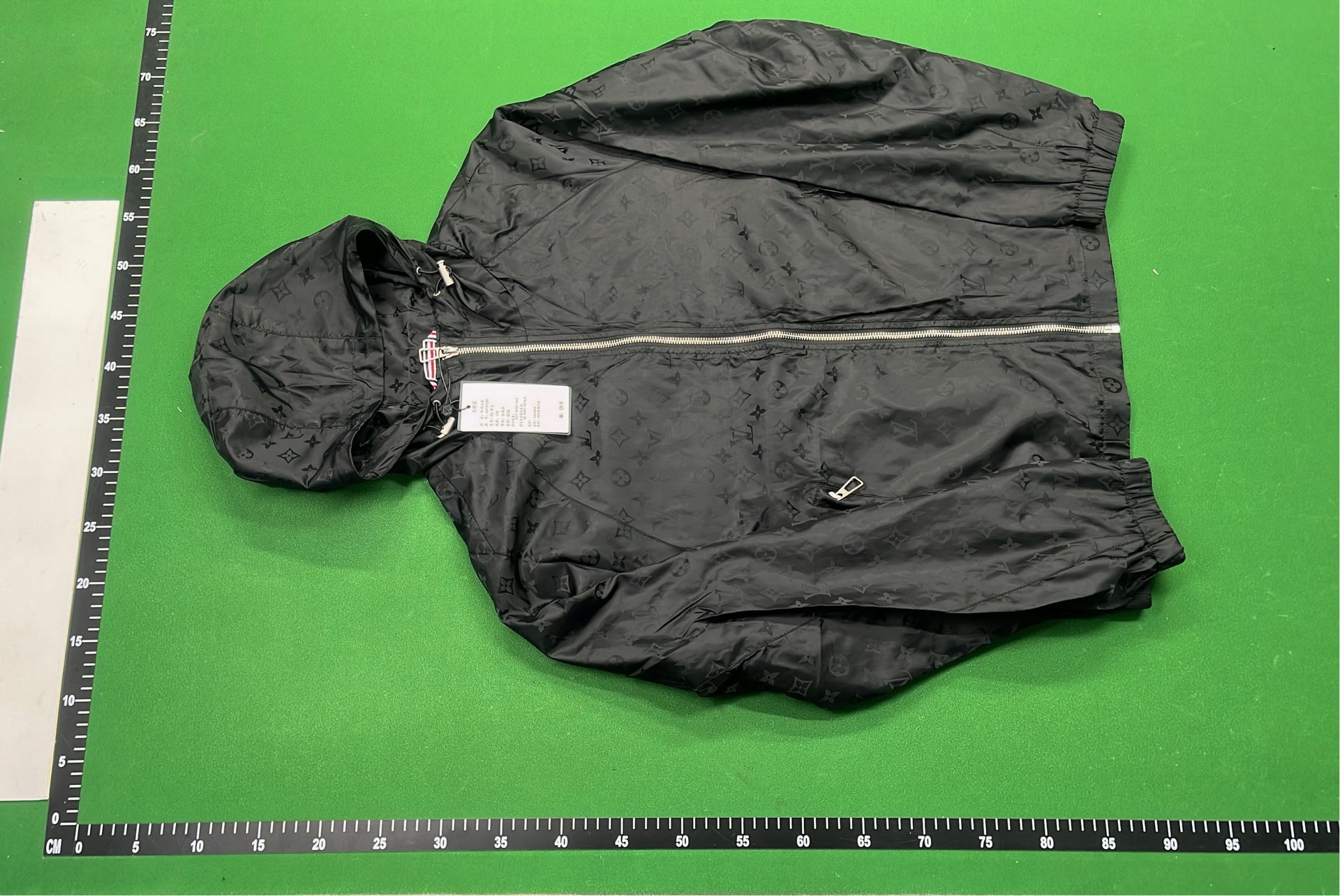 Sweatshirt — #6807 4