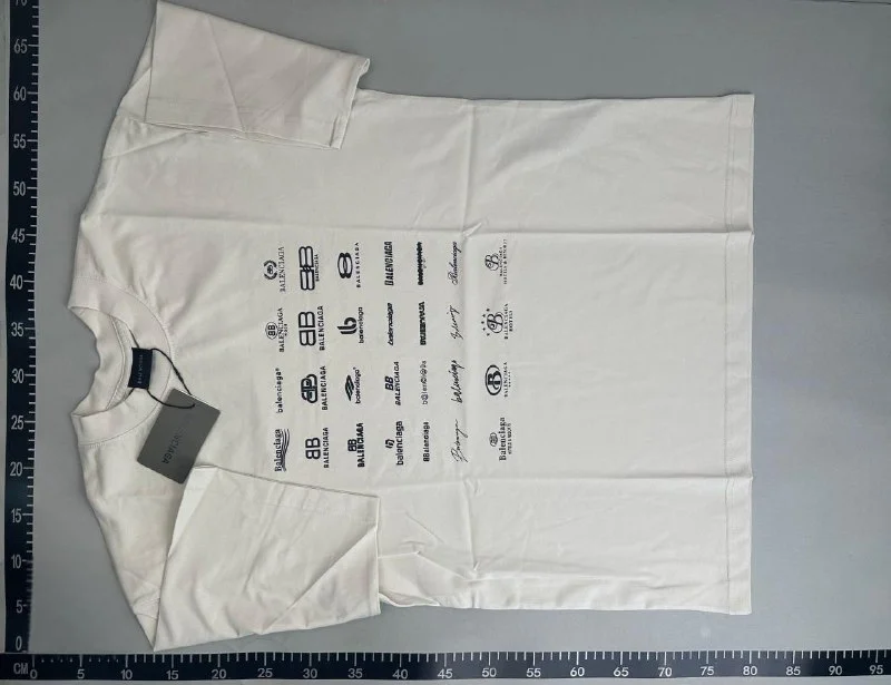 Unisex Loose-Fit Short-Sleeve T-Shirt Selection — LOGO 5