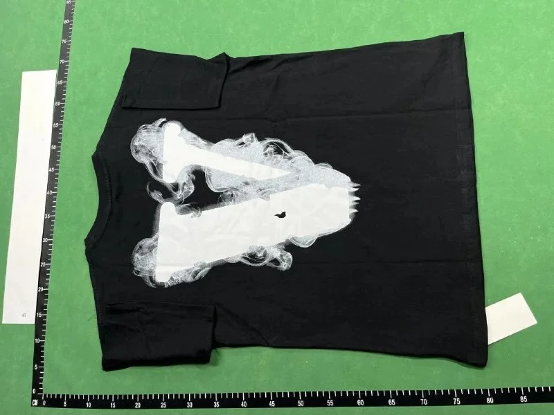 T-Shirt 01 — #772 4