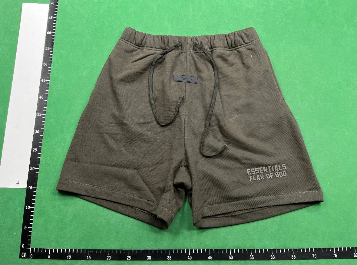 Loose-Fit Letter-Graphic Shorts — OJ02 4