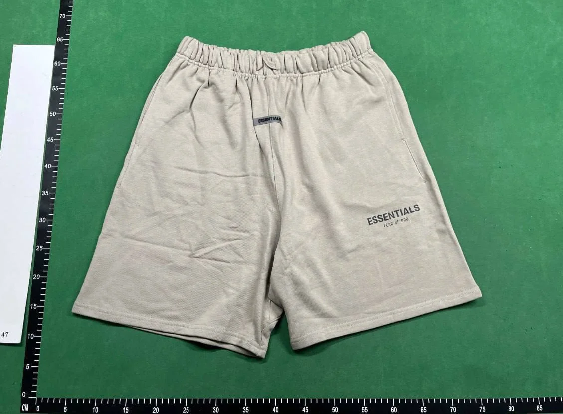 Loose-Fit Letter-Graphic Shorts — OJ02 5