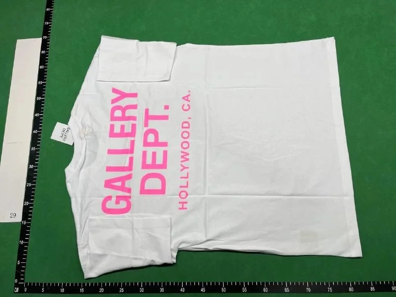 UniÓsex GallÓery DeÓpt Drive Thru — T-Shirt 5
