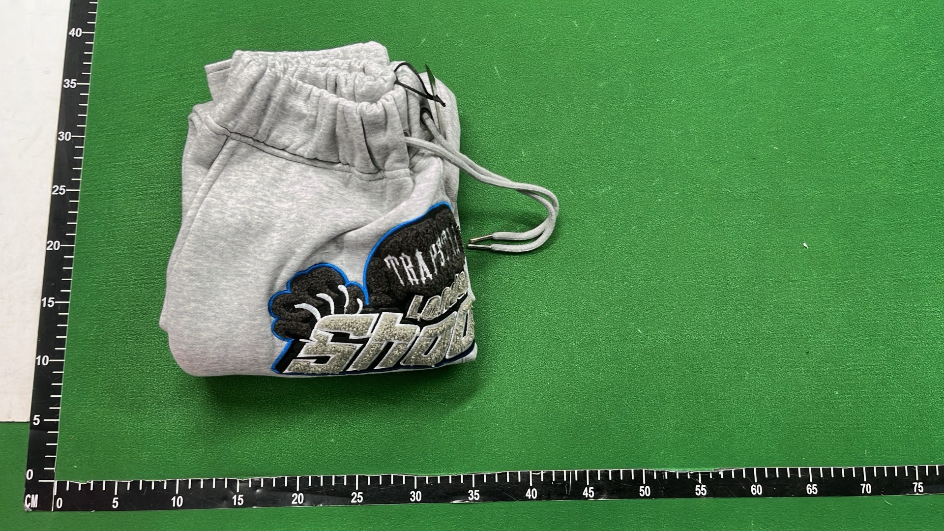 Pants & Shorts — Item DEMIN TE RS SHORT — #981 10
